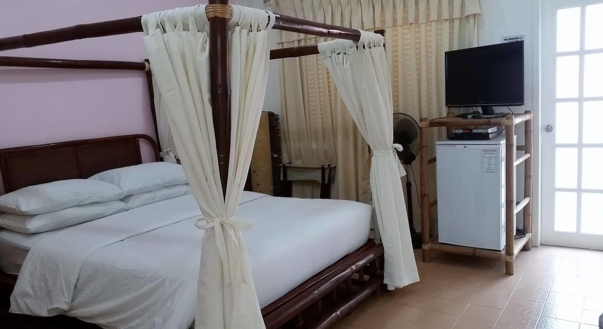 Surfside Boracay Hotel