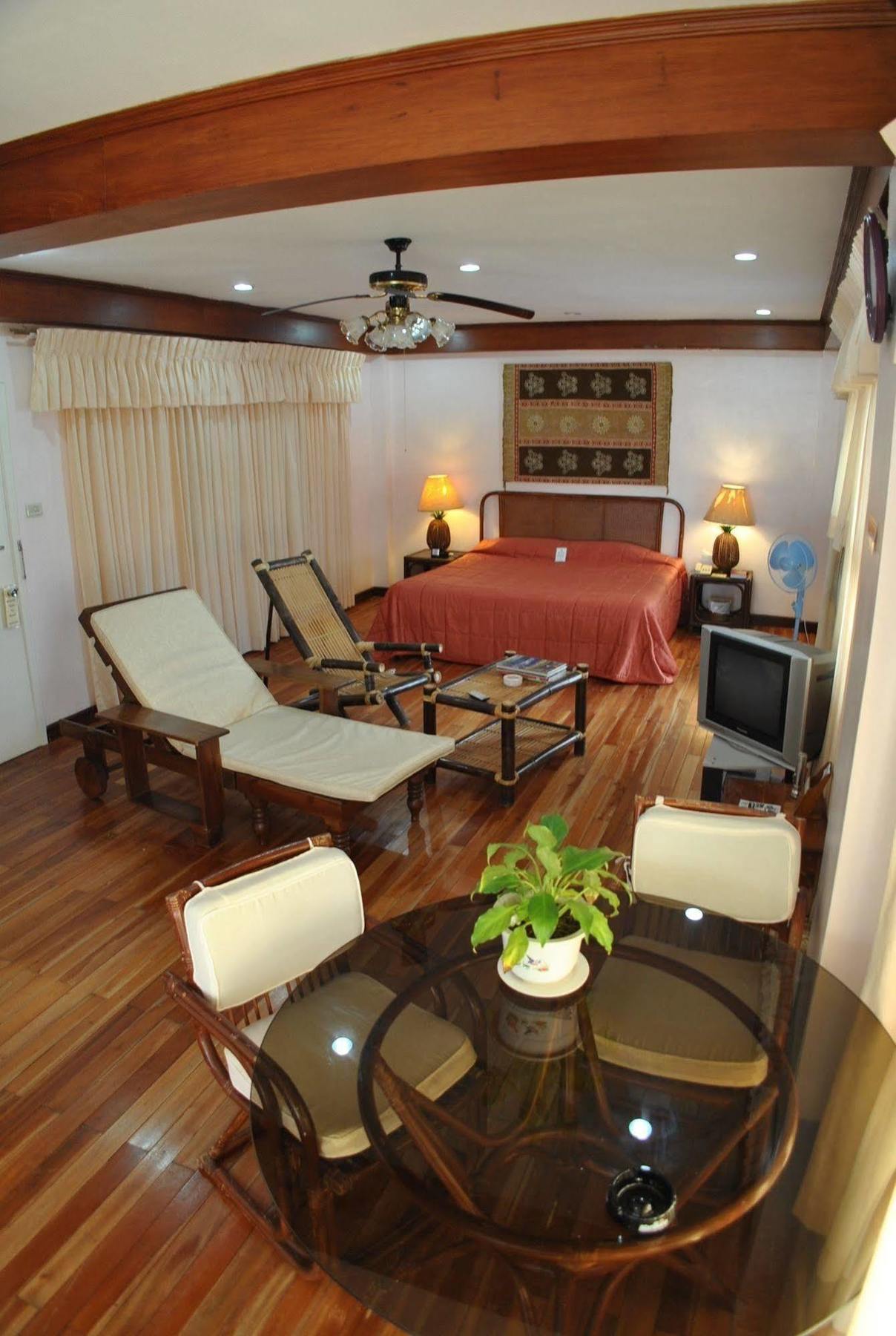 Hotel Surfside Boracay Manoc-Manoc