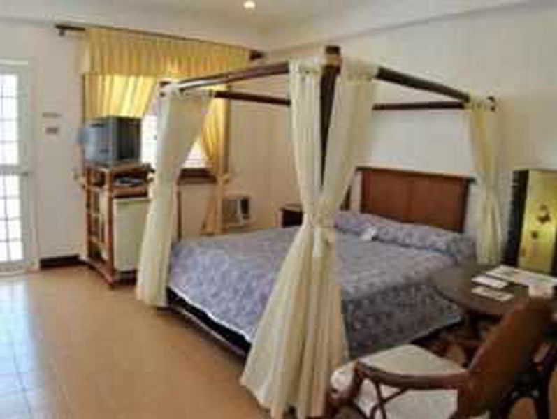 Surfside Boracay Hotel